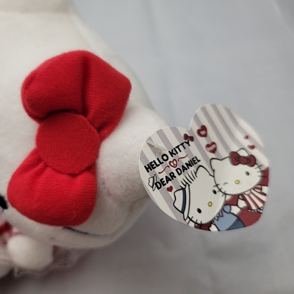 Hello Kitty/Dear Daniel 2015 Valentine's Day Plush - Picture 4 of 5